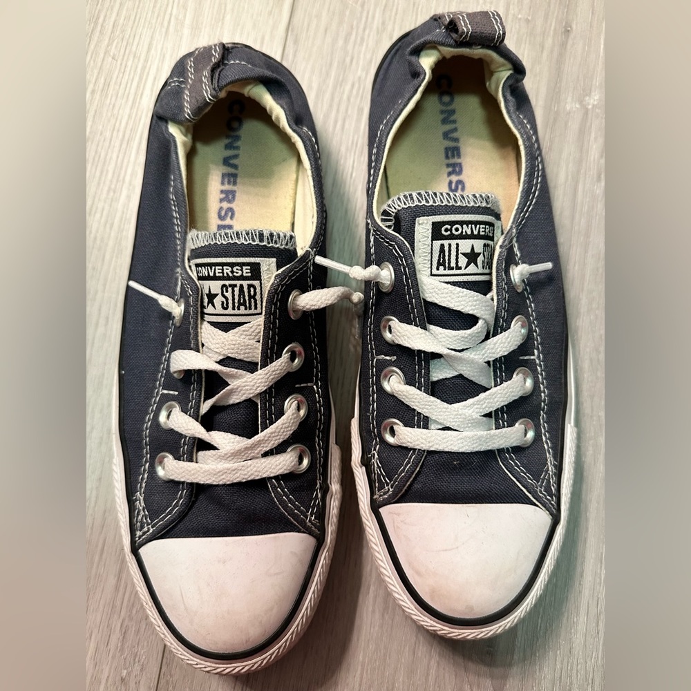 Converse navy blue shoreline sneakers